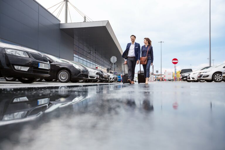 Innowacyjne rozwiązania, które ułatwią parkowanie samochodu na lotnisku